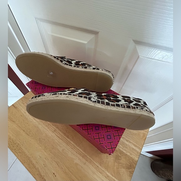 Tory Burch Eleanor Espadrilles, 9.5 - Picture 4 of 7